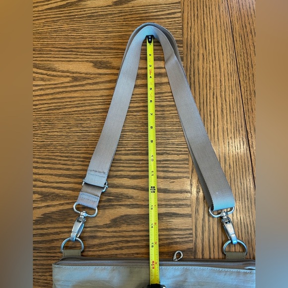 Baggallini 3 Front Zip Pocket Tan/Taupe Crossbody Bag with Light Blue Lining - Picture 11 of 11